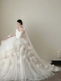 Elegant White Trailing Heart-shaped Neckline 3D Floral Tulle Ball Gown Wedding Dress HZ1022
