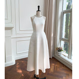 Qtevry Price] Lila White Temperament Hanging Neck Sleeveless High-Rise Thin Temperament Dress Dress 67430