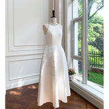 Qtevry Price] Lila White Temperament Hanging Neck Sleeveless High-Rise Thin Temperament Dress Dress 67430
