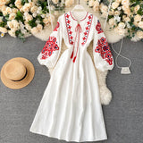 Bohemian Embroidered Round Neck Balloon Sleeve Women Dress HZ1022