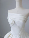Simple and elegant strapless satin floor-length wedding dress HZ1022