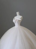 Elegant ivory flowing tulle fluffy princess wedding dress HZ1022