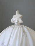 Exquisite white hand-embroidered luxurious off-the-shoulder satin wedding dress HZ1022