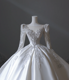 Vintage White Long Sleeve Beaded Round Neck A-Line Floor-Length Wedding Dress HZ1022