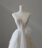 Elegant Round Neck Sleeveless Tulle A-Line Wedding Dress HZ1022