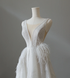 Elegant Round Neck Sleeveless Tulle A-Line Wedding Dress HZ1022
