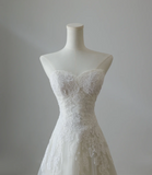 Elegant White Strapless Lace Tulle A-Line Wedding Dress HZ1022