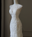 Elegant White Lace Round Neck Sleeveless Tulle Mermaid Wedding Dress HZ1022