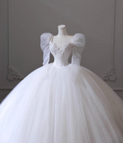 Vintage Tulle Long Sleeve Round Neck A-Line Floor-Length Wedding Dress HZ1022