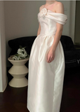 Elegant and minimalist one-shoulder 3D floral satin bridal gown HZ1022