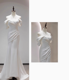 Simple and slim-fitting off-shoulder satin mermaid wedding dress HZ1022