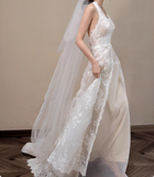 French Retro Lace Halter Off-shoulder Floor-length A-line Wedding Dress HZ1022