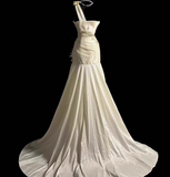 Retro One Shoulder Strapless 3D Flower Fishtail Wedding Dress with Small Train HZ1022