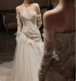 Flowing Sweetheart Neck Lace Tulle Wedding Dress with Train HZ1022