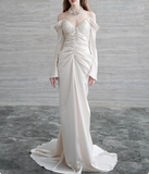 One-shoulder simple long-sleeved satin waist pleated small train mermaid wedding dress HZ1022