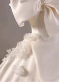 Elegant and simple one-shoulder satin flower white wedding dress HZ1022