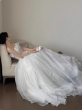 White simple and elegant tube top tulle A-line wedding dress HZ1022