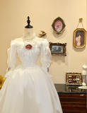 Vintage French White Floral Long Sleeve Lace A-Line Wedding Dress HZ1022