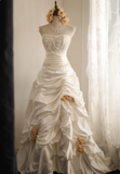 Retro palace irregular pleated white satin tube top A-line floor-length wedding dress HZ1022