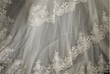Elegant and simple one-shoulder retro polka dot lace cascading fishtail princess wedding dress HZ1022