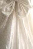Retro White Dark Pattern Printed Leg of Mutton Sleeve Bowknot Small Train Wedding Dress HZ1022