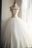 Elegant and simple tulle tube top with handmade flowers A-line puffy wedding dress HZ1022