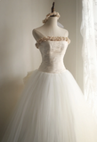 Elegant and simple tulle tube top with handmade flowers A-line puffy wedding dress HZ1022