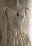 Cream Beige Palace Retro Long Sleeve Bow Satin Wedding Dress HZ1022