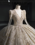 Gorgeous golden V-neck padded shoulder design long sleeve lace totem crystal sewn beads fluffy floor-length wedding dress HZ1022