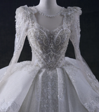 French court neckline V-neck long sleeves skirt cake layer beaded tulle wedding dress HZ1022