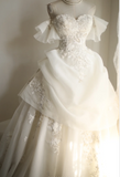 Princess one-shoulder palace irregular pleated lace hemming handmade flower pieces beaded floor-length wedding dress HZ1022