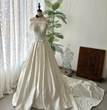 White Elegant Strapless Lace Silk Satin Wedding Dress with Train HZ1022