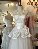 Elegant sweetheart neckline lace and tulle patchwork waist-length A-line wedding dress HZ1022