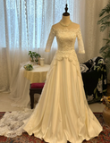 Retro Elegant One Shoulder Mid-Length Sleeve Lace Satin Wedding Dress with Train HZ1022