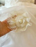 Romantic and gentle one-shoulder 3D flower tulle floor-length wedding dress HZ1022