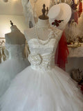Elegant White Sweetheart Neck Layered Tulle Cake Princess Floor-Length Wedding Dress HZ1022