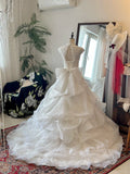 Retro Elegant Heavy Beaded Lace Tulle Splicing Shoulder-Wrap Trailing Wedding Dress HZ1022