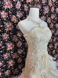 Vintage Ivory Sweetheart Neck Chiffon Lace Trim Wedding Dress HZ1022