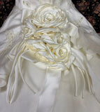 Vintage White Thick Satin Tulle Strap Three-Dimensional Flower Trailing Wedding Dress HZ1022