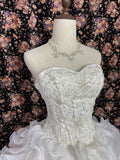 Elegant sweetheart neckline large curled edge beaded A-line floor-length wedding dress HZ1022