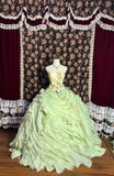 Gorgeous and fresh green three-dimensional flower layered skirt fluffy wedding dress HZ1022