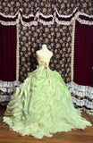 Gorgeous and fresh green three-dimensional flower layered skirt fluffy wedding dress HZ1022