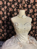 White heart-shaped collar bow beaded cake skirt wedding dress HZ1022