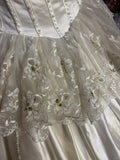 Retro Elegant Strapless Sequin Beaded Satin Flower Bud Lace Edge Wedding Dress HZ1022