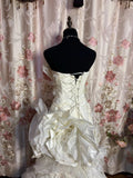 Gorgeous Strapless 3D Flower White Mermaid Floor-Length Wedding Dress HZ1022