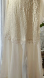 Clean and Elegant White V-Neck Lace Beaded Mermaid Long Prom Dress HZ1022