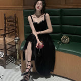 Elegant Spaghetti Strap Velvet Vintage Black Dress Women Birthday Outfits HZ1022